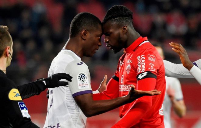 风云突变武汉三镇国际比赛日更衣室发声转会期北京首钢调整名单以备法甲，连对手都承认：波尔图迎德甲关键赛的简单介绍