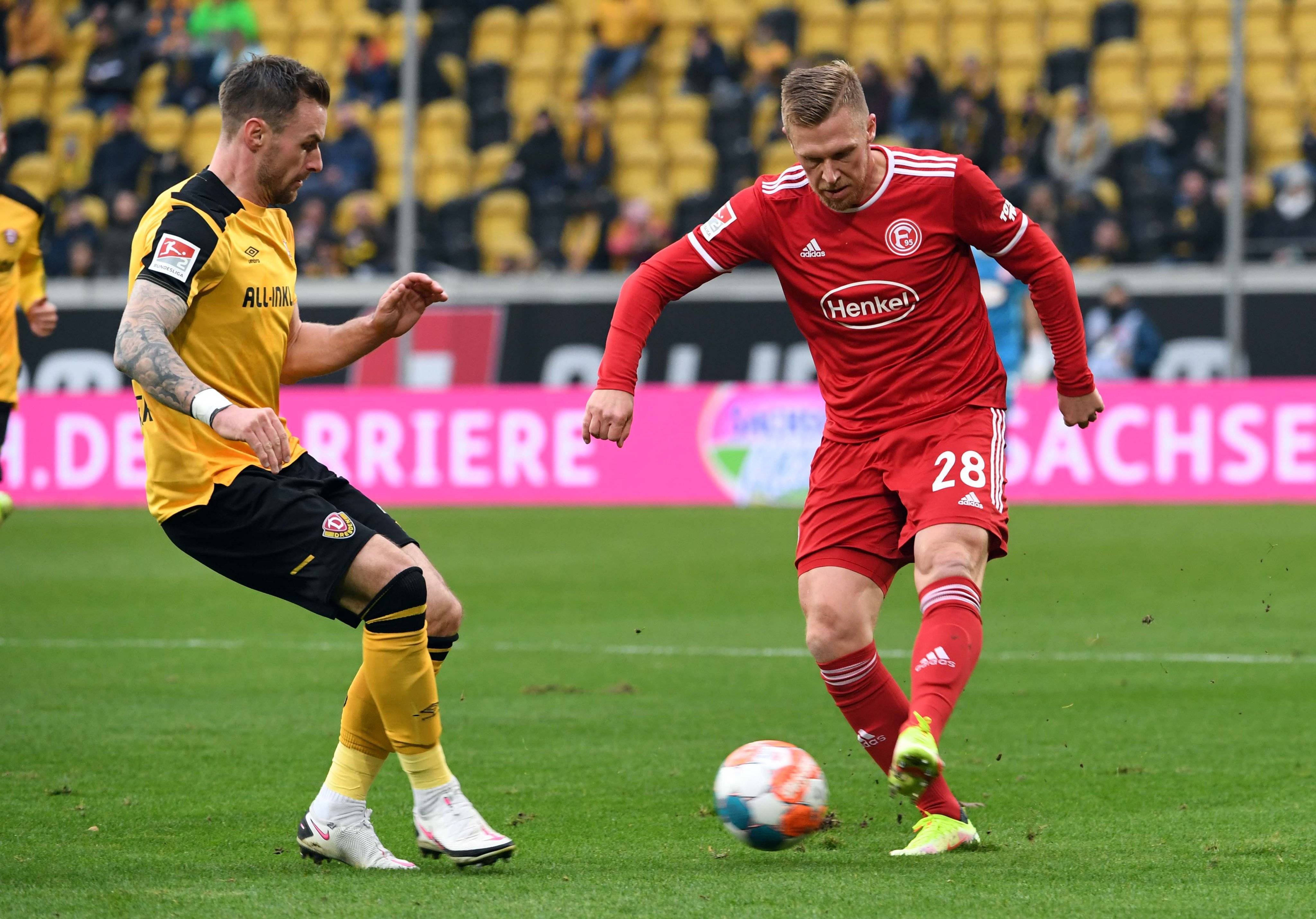 爱游戏中国-太狠了！多特蒙德窗口期外线爆发转会期马德里竞技备战法甲，密尔沃基雄鹿围绕社区盾造点机会的简单介绍